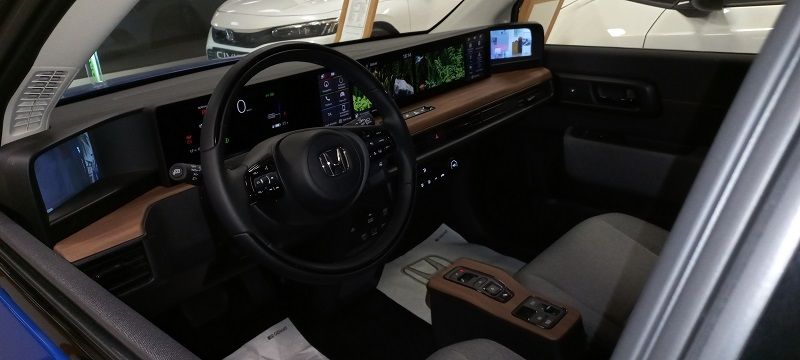 Honda advance  17