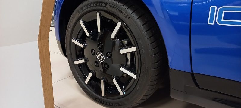 Honda advance  17