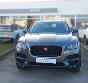 Jaguar F-Pace 2.0d 180 CV Prestige