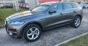 Jaguar F-Pace 2.0d 180 CV Prestige