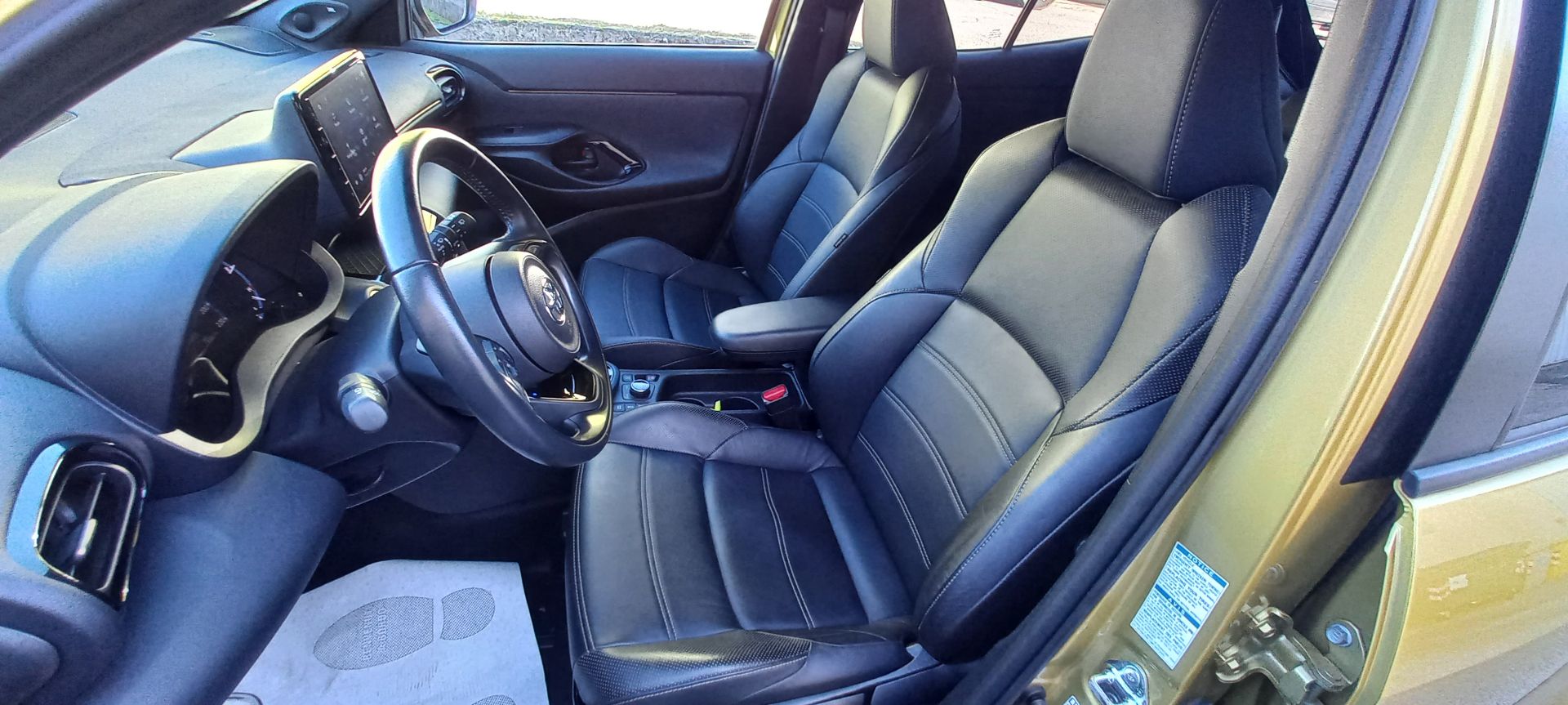 Toyota Yaris Cross 1.5 Hyb 5p.E-CVT AWD Oran.Ed
