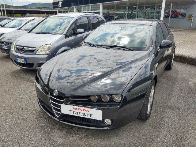 Alfa Romeo 159 1.9 JTDm 16V Sportwagon Distinctive