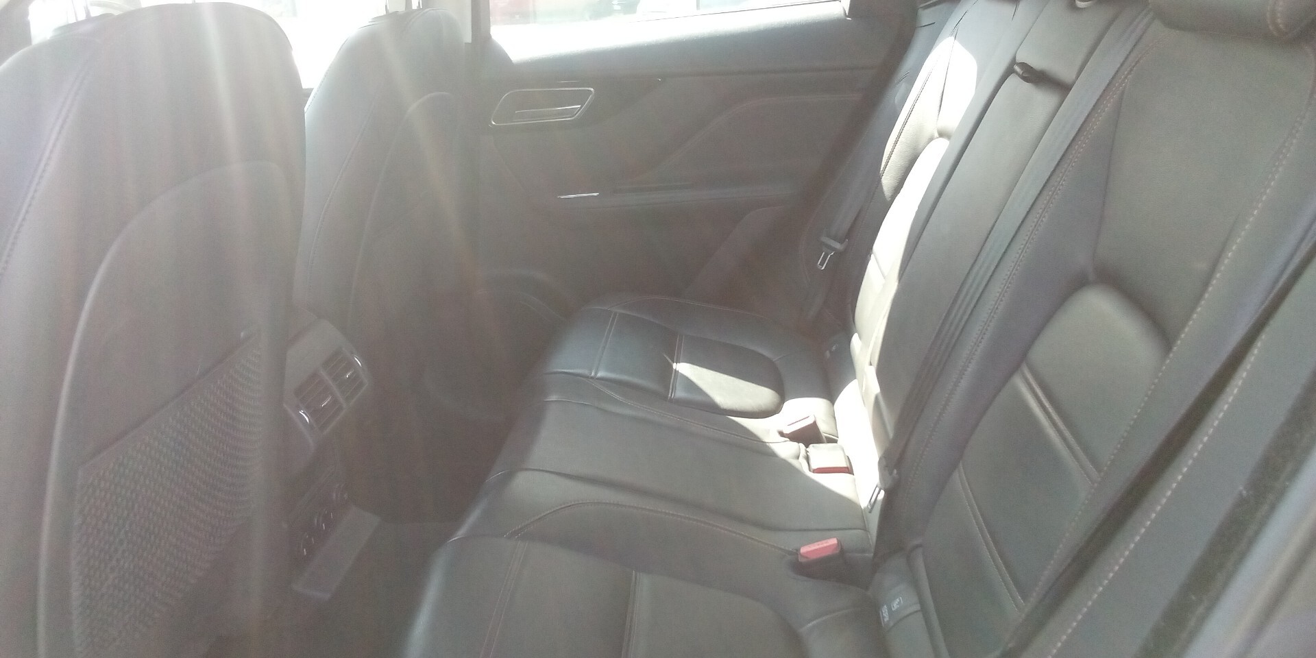 Jaguar F-Pace 2.0 D 180 CV AWD aut. R-Sport