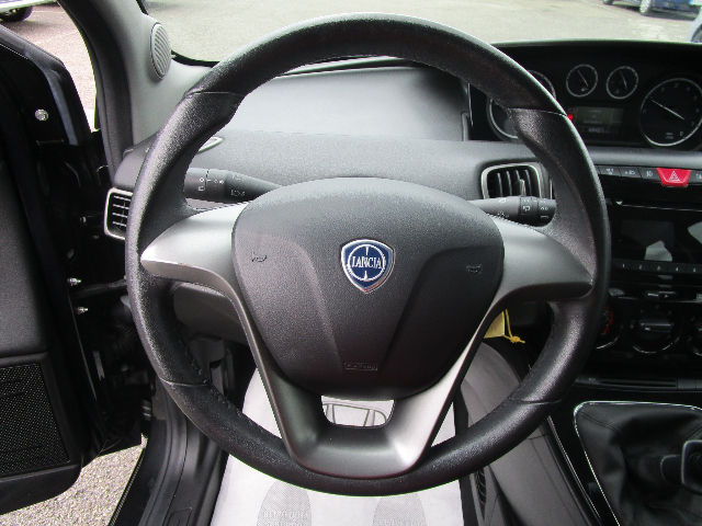 Lancia Ypsilon 0.9 TwinAir 85 CV 5 porte S