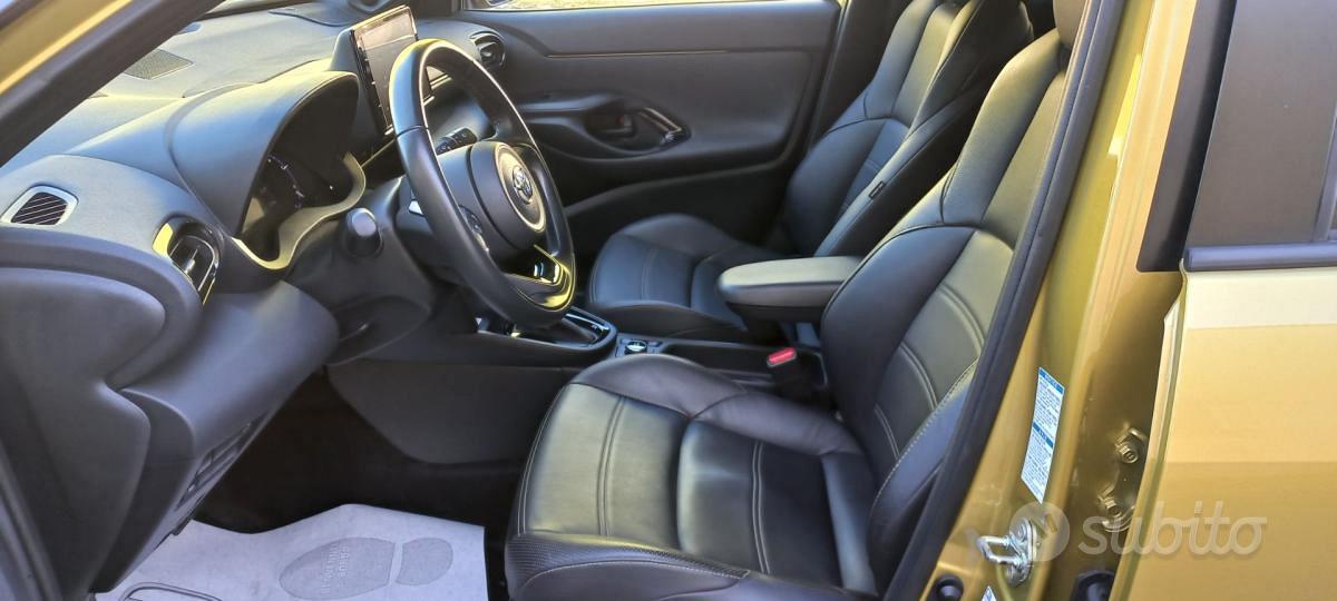 Toyota Yaris Cross 1.5 Hyb 5p.E-CVT AWD Oran.Ed
