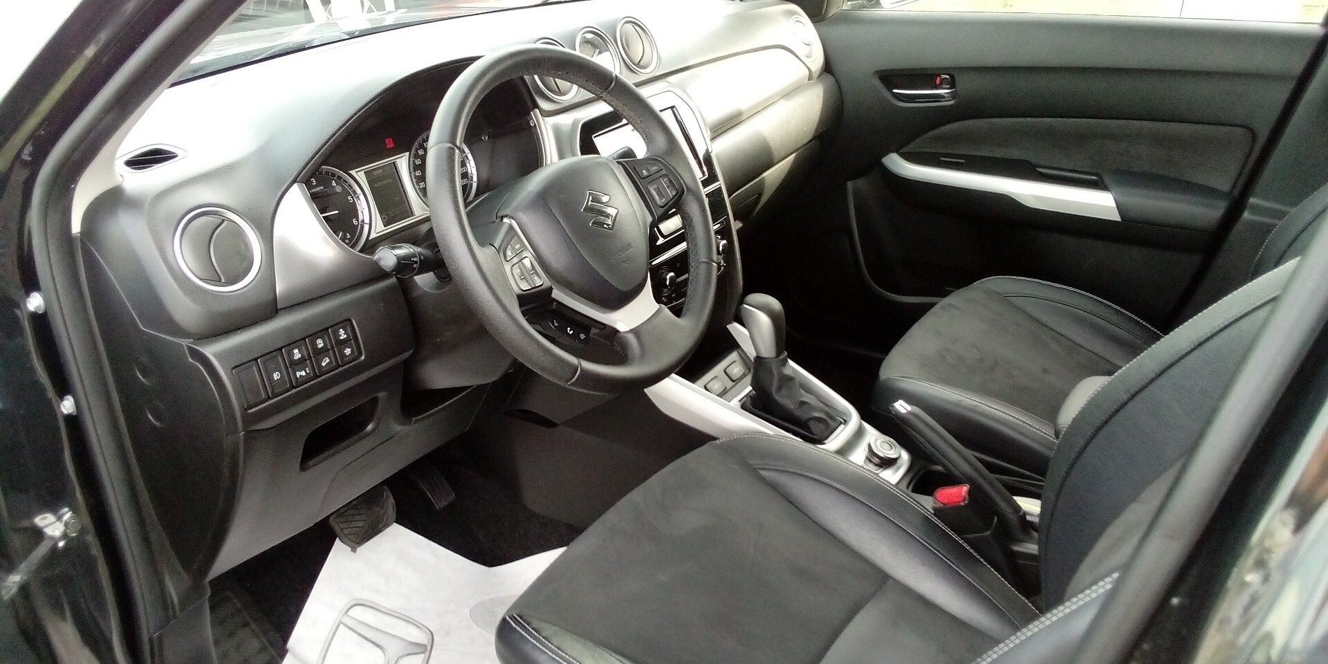 Suzuki Vitara 1.6 DDiS 4WD AllGrip DCT V-Top